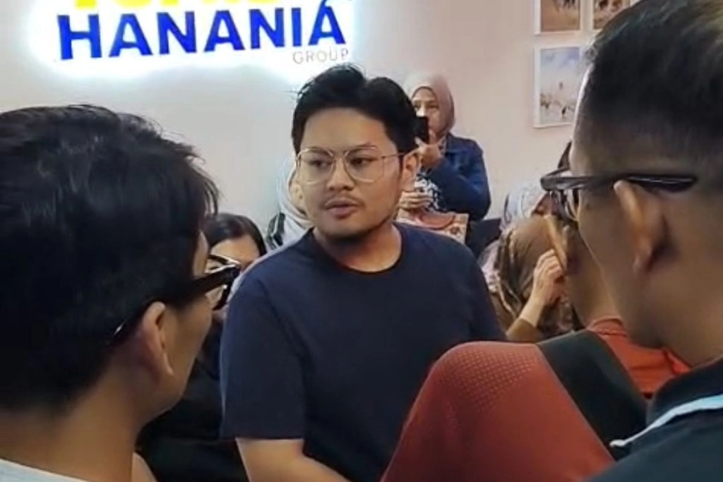 hanania-travel